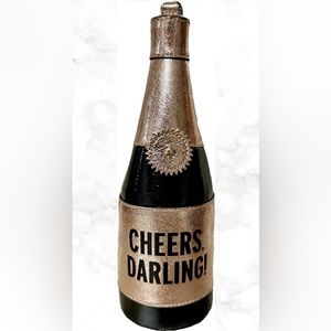 NWOT RARE KATE SPADE NEW YORK CHESTNUT STREET CHEERS DARLING CHAMPAGNE WRISTLET